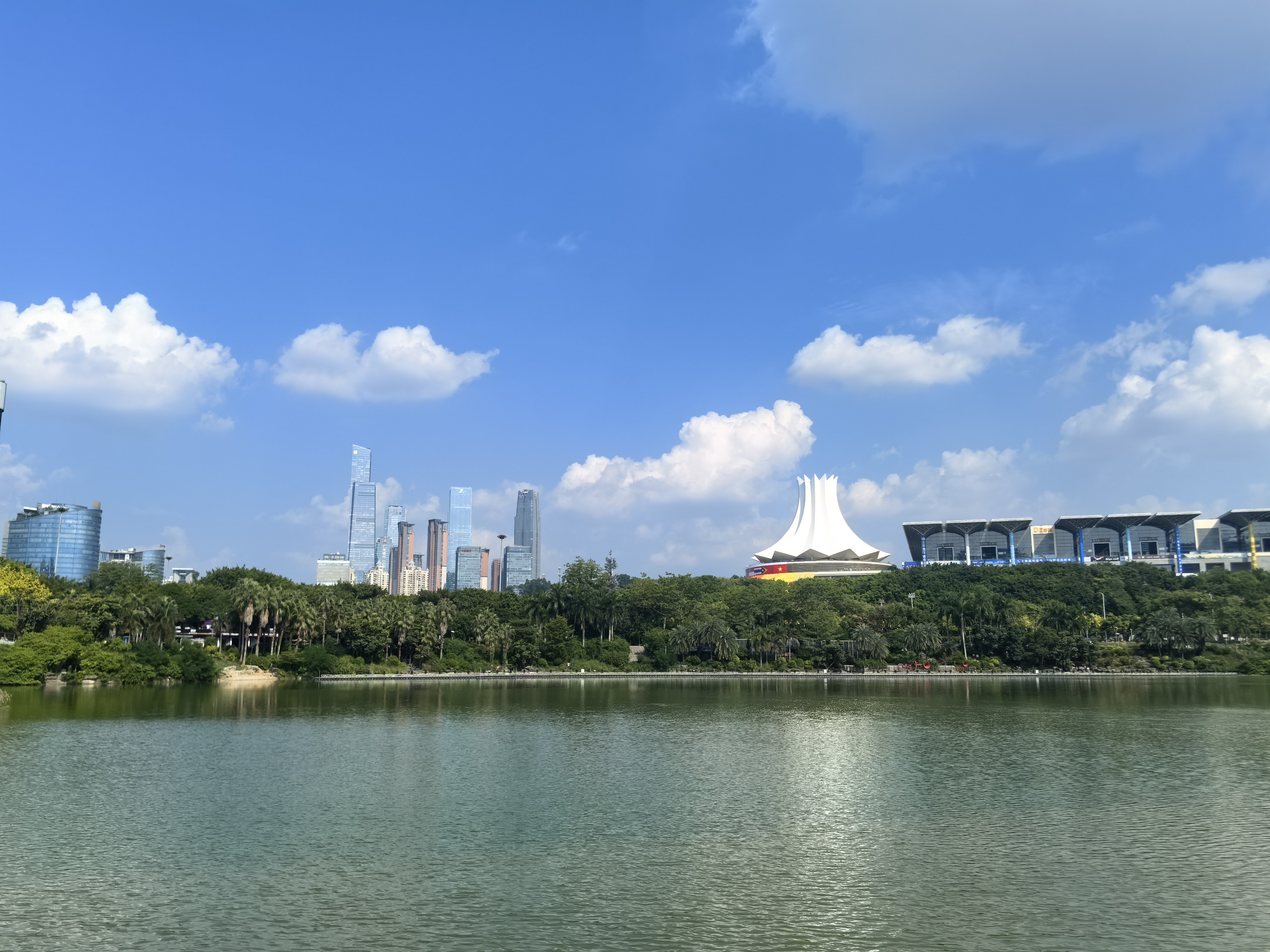 一湖碧水复归来，民歌湖清淤整治圆满收官